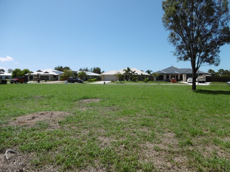 11 Barramundi Drive, Burrum Heads QLD 4659
