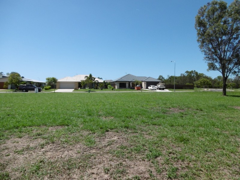 11 Barramundi Drive, Burrum Heads QLD 4659