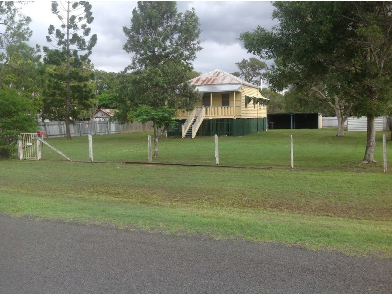 14 George Street, Torbanlea QLD 4662