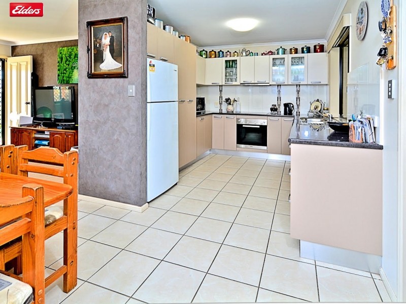 11 Lakeside Drive, Burrum Heads QLD 4659
