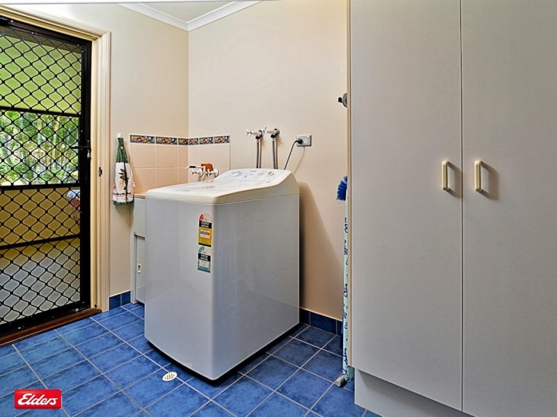 11 Lakeside Drive, Burrum Heads QLD 4659