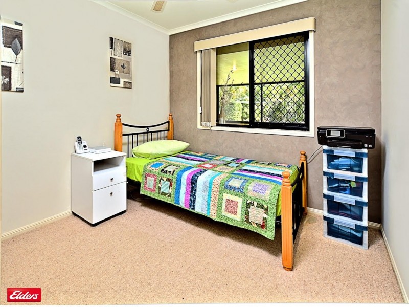 11 Lakeside Drive, Burrum Heads QLD 4659