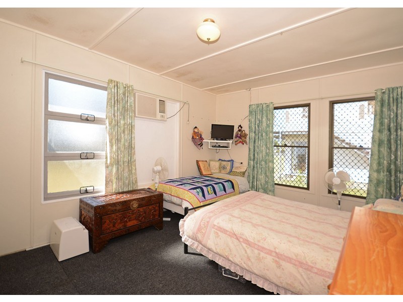 35 Howard Street, Burrum Heads QLD 4659
