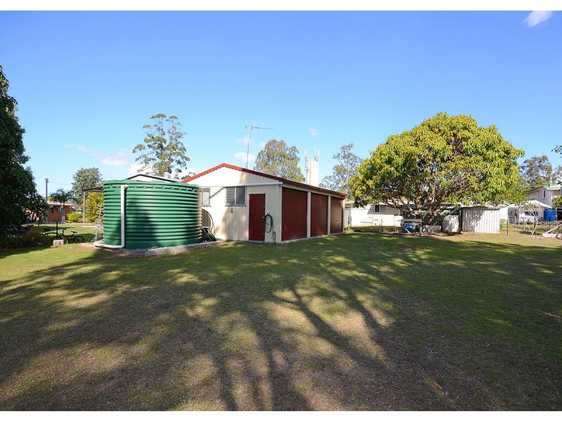 35 Howard Street, Burrum Heads QLD 4659