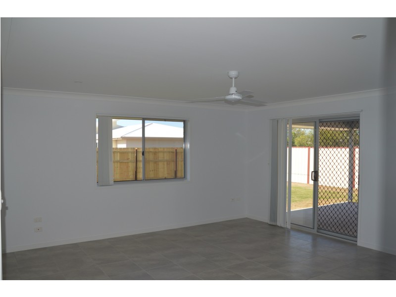 11 Honey Myrtle Close, Burrum Heads QLD 4659