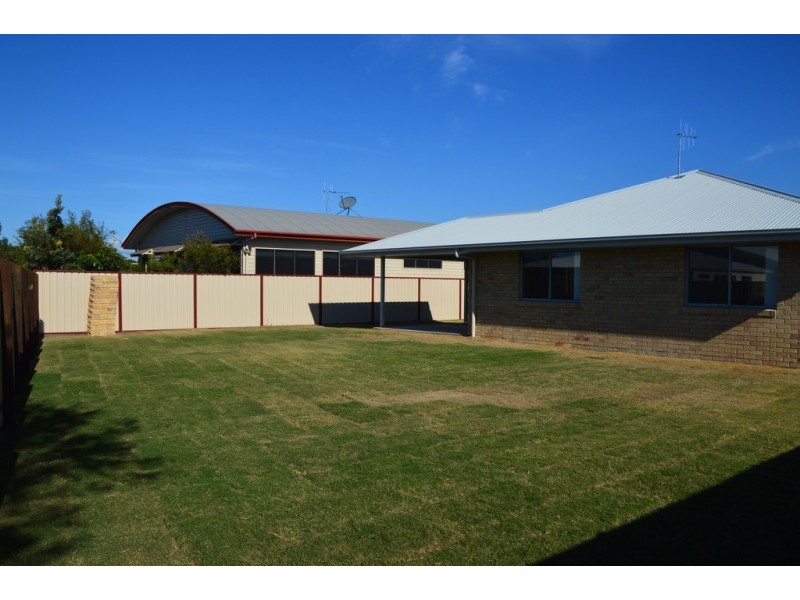 11 Honey Myrtle Close, Burrum Heads QLD 4659