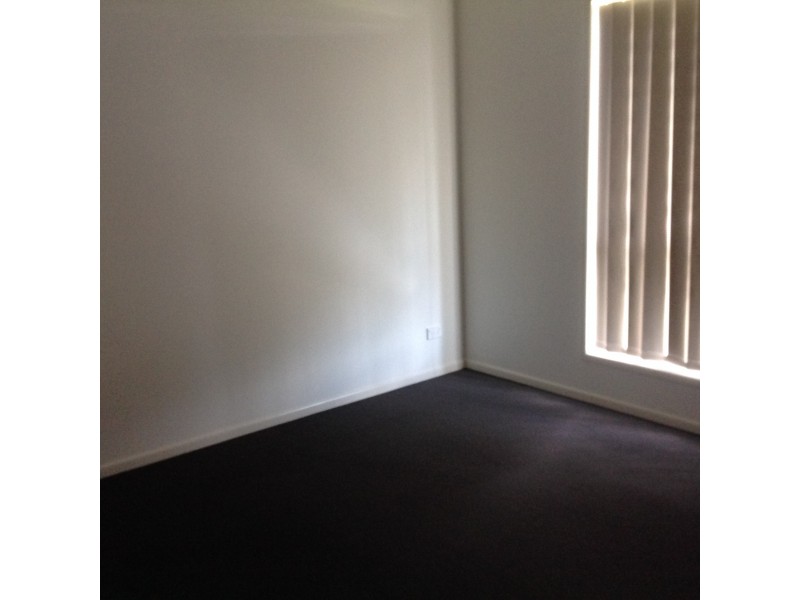 2/1 Lucas Drive, Burrum Heads QLD 4659