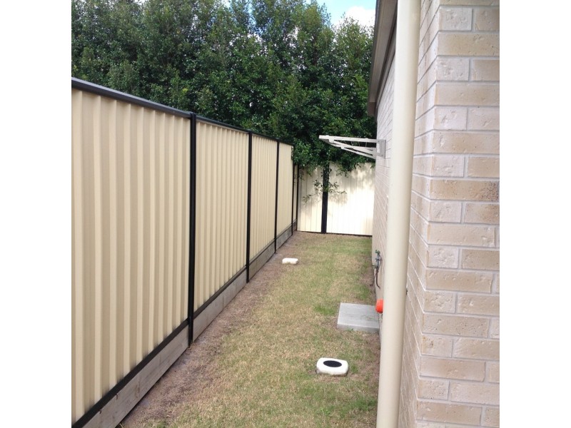 2/1 Lucas Drive, Burrum Heads QLD 4659