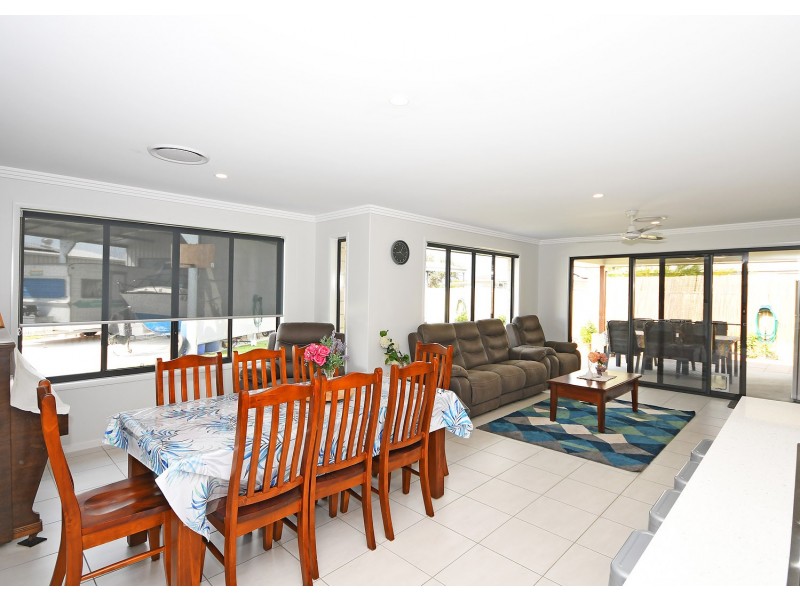 16 Tulipwood Drive, Burrum Heads QLD 4659