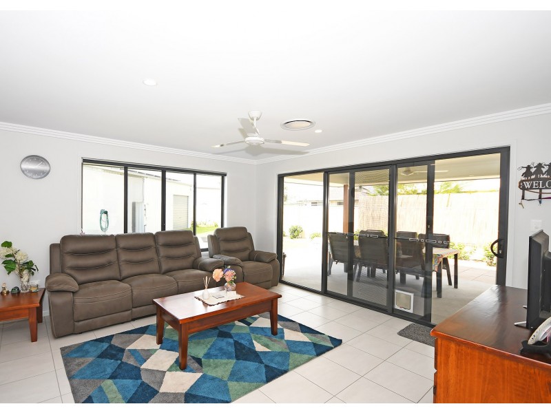 16 Tulipwood Drive, Burrum Heads QLD 4659