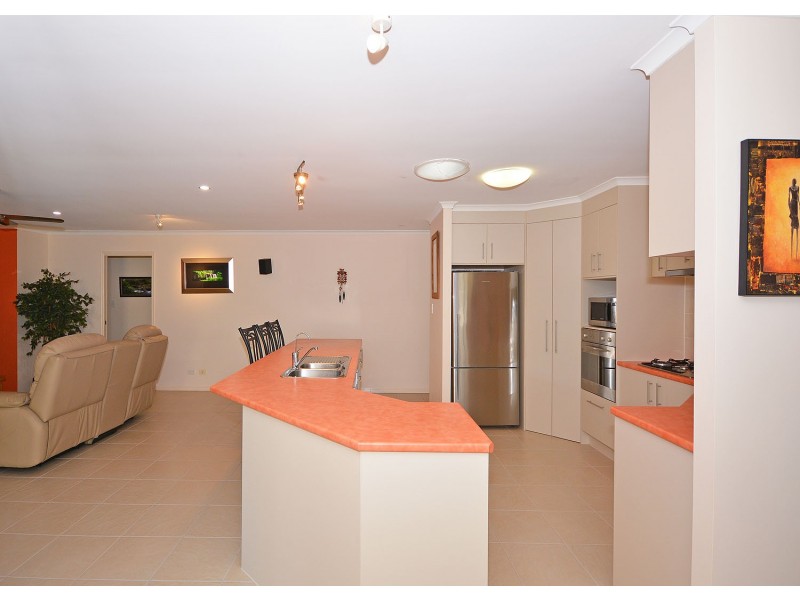 6 Bryan Court, Burrum Heads QLD 4659