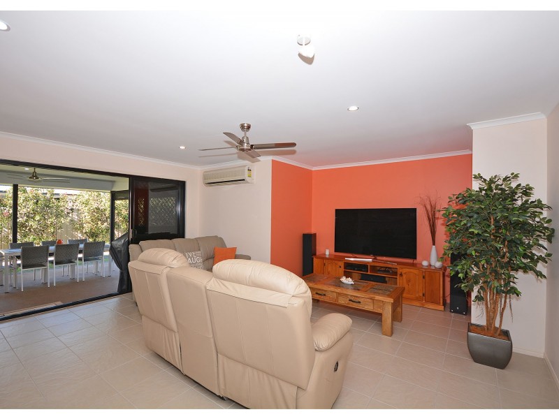 6 Bryan Court, Burrum Heads QLD 4659