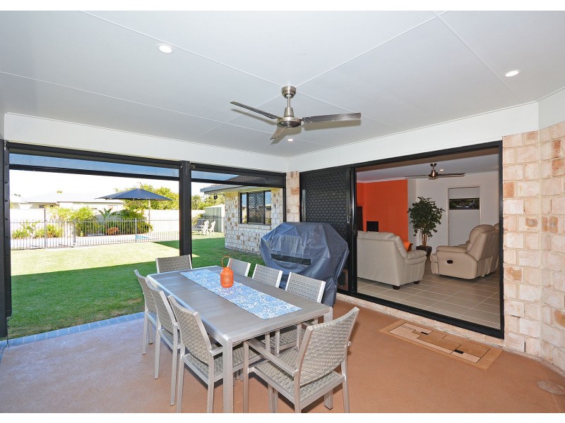 6 Bryan Court, Burrum Heads QLD 4659