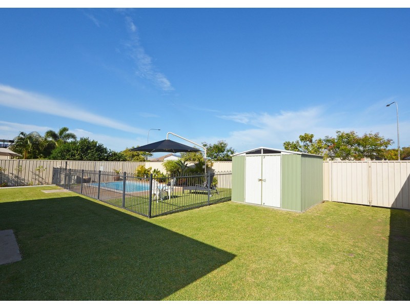 6 Bryan Court, Burrum Heads QLD 4659