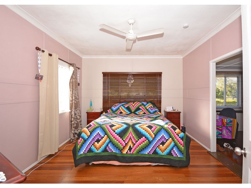 21 East Street, Howard QLD 4659