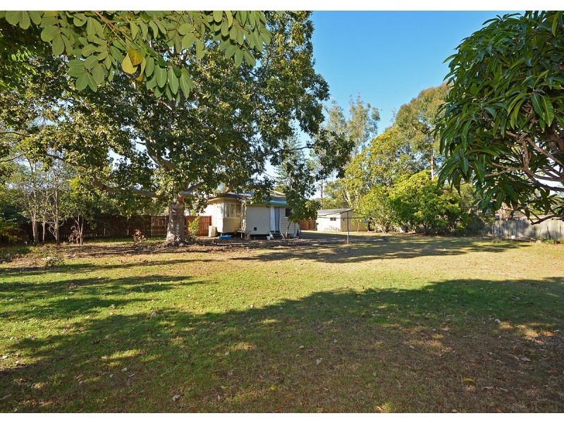21 East Street, Howard QLD 4659