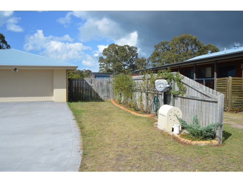 37 Lucas Drive, Burrum Heads QLD 4659