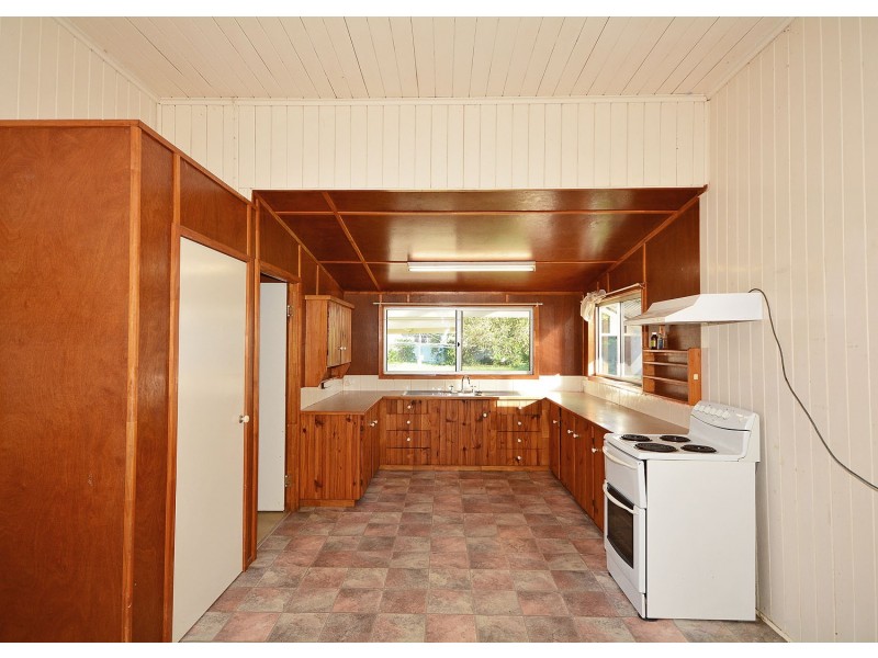 9 Hartley Street, Torbanlea QLD 4662