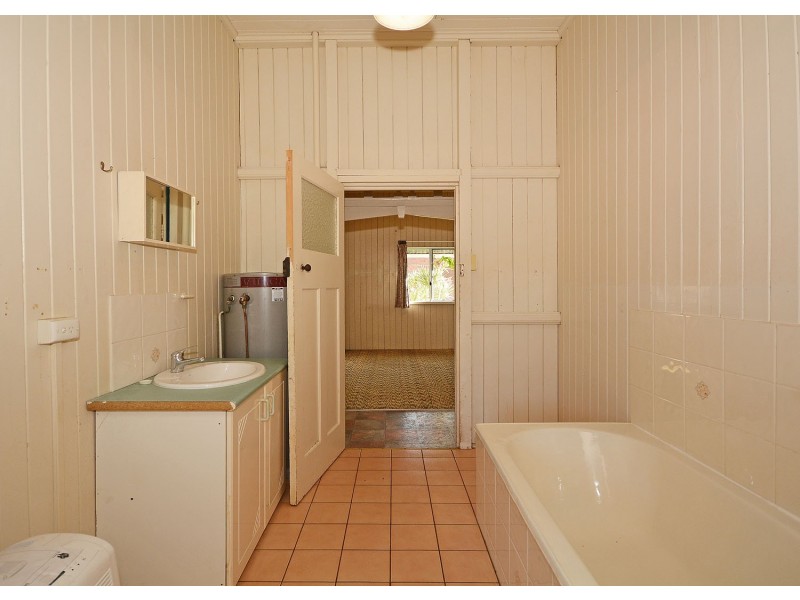 9 Hartley Street, Torbanlea QLD 4662