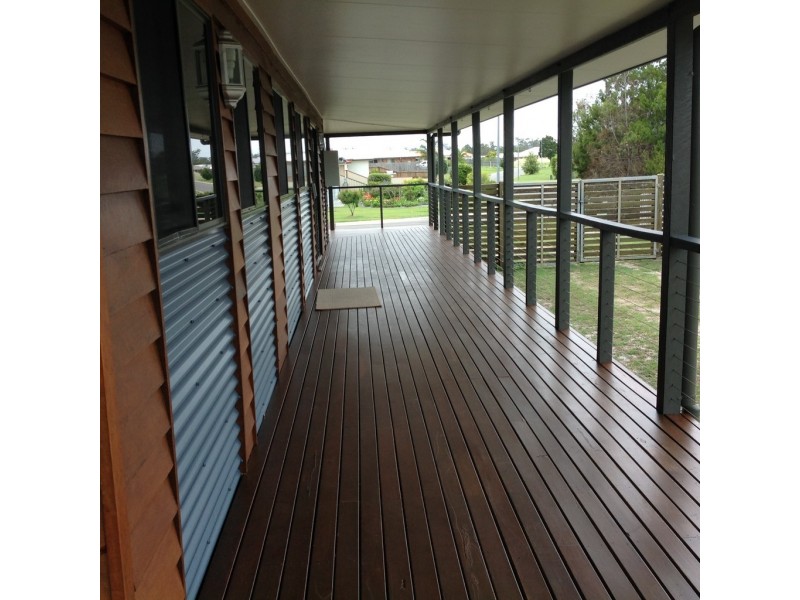35 Lucas Drive, Burrum Heads QLD 4659