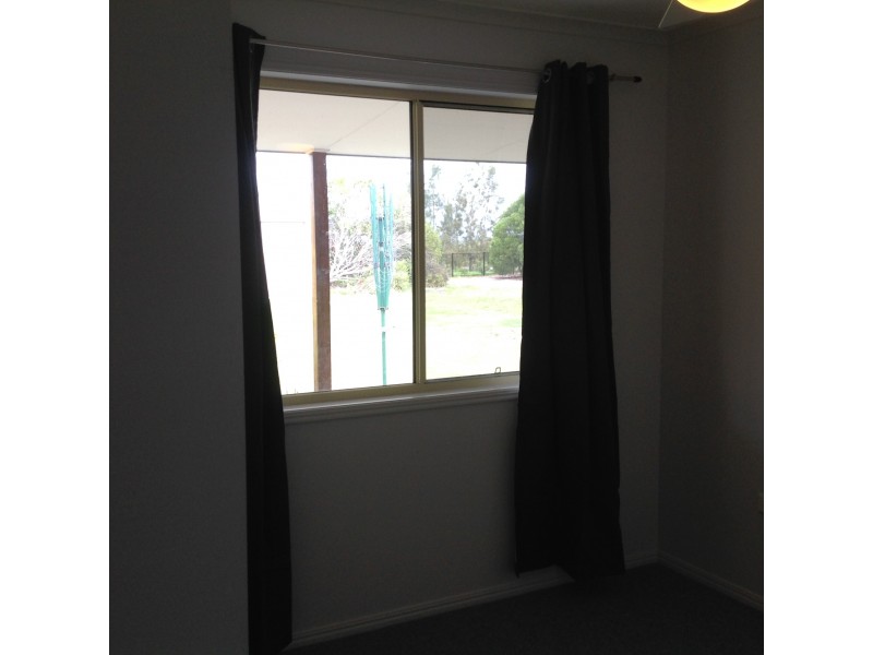 90 Beach Drive, Burrum Heads QLD 4659