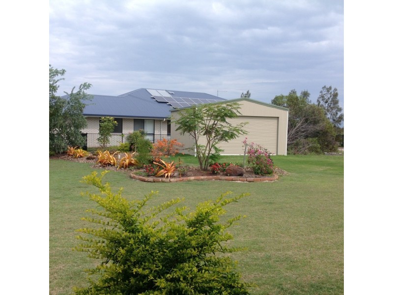 90 Beach Drive, Burrum Heads QLD 4659