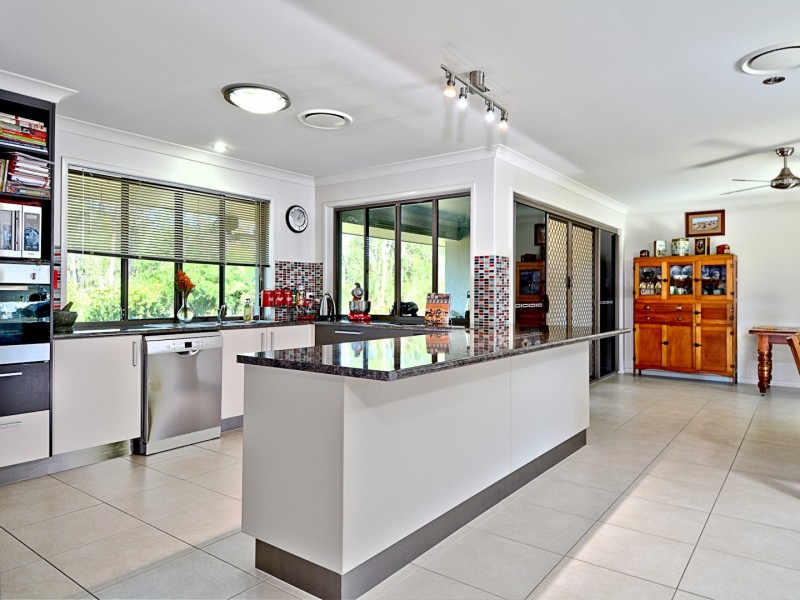 2 Steley Street, Howard QLD 4659