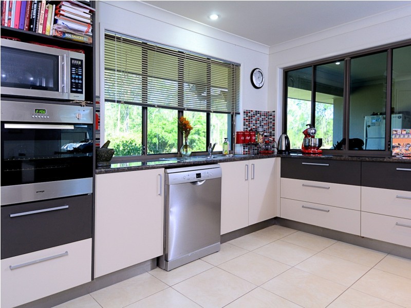 2 Steley Street, Howard QLD 4659