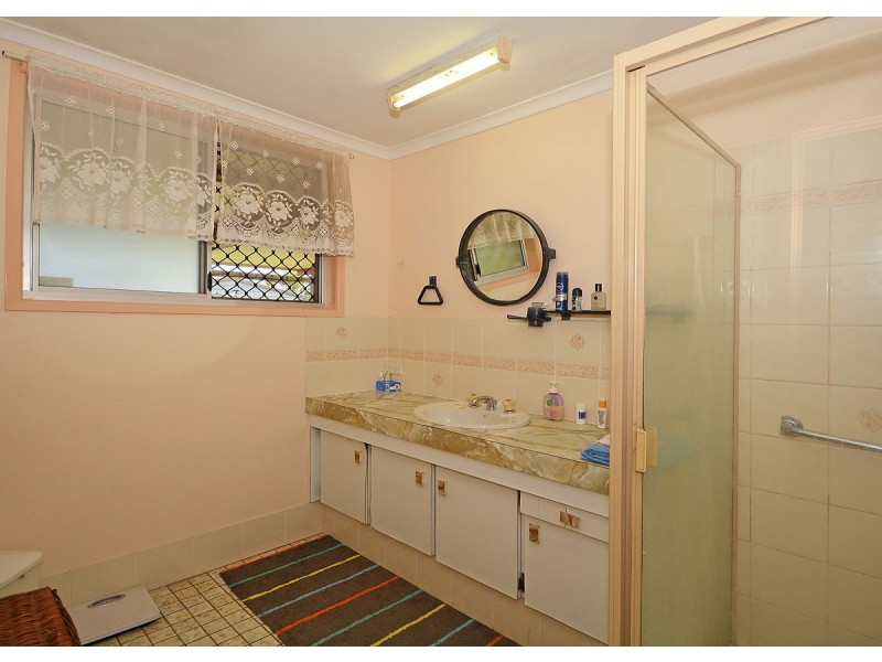 1 Cassia Street, Burrum Heads QLD 4659