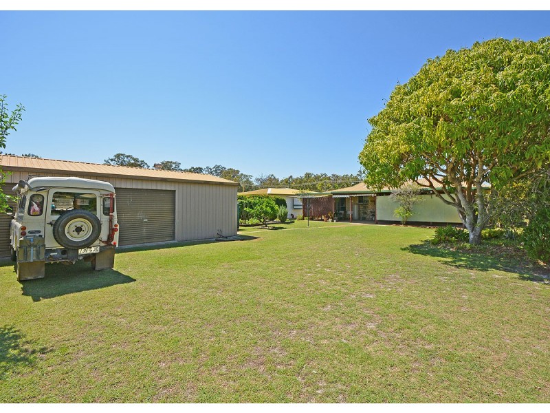 1 Cassia Street, Burrum Heads QLD 4659