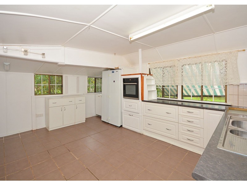 44 Coal Street, Howard QLD 4659