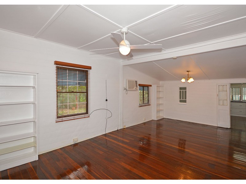 44 Coal Street, Howard QLD 4659