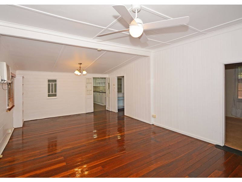 44 Coal Street, Howard QLD 4659