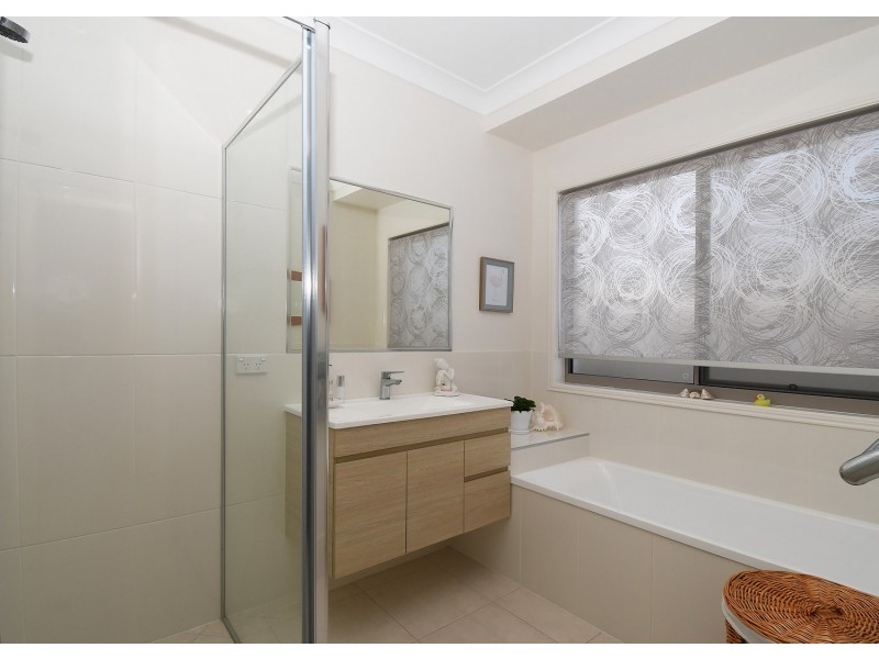 52 Honey Myrtle Close, Burrum Heads QLD 4659