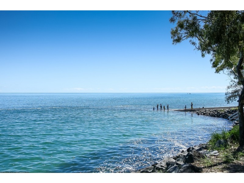 52 Honey Myrtle Close, Burrum Heads QLD 4659