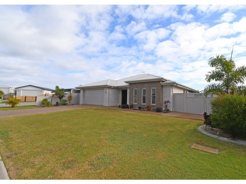 52 Honey Myrtle Close, Burrum Heads QLD 4659
