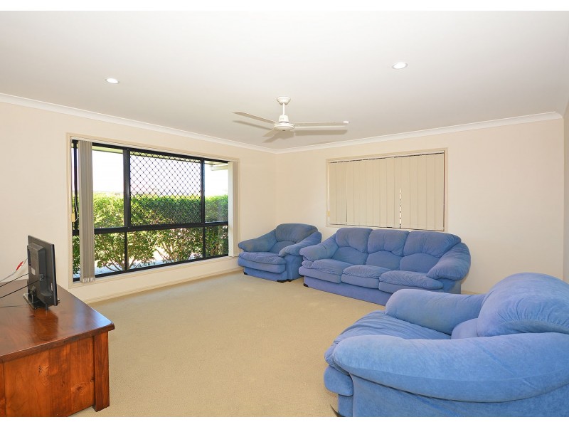 25 Louise Drive, Burrum Heads QLD 4659