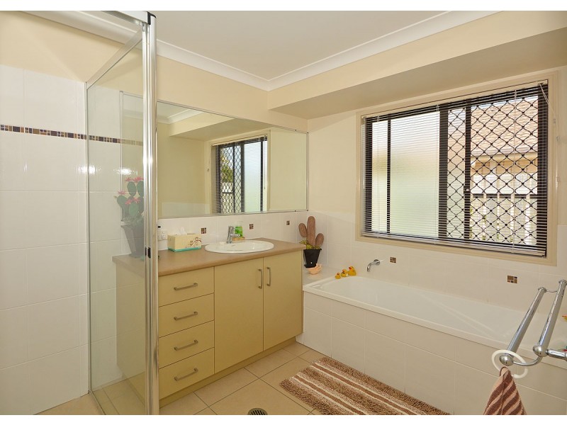 25 Louise Drive, Burrum Heads QLD 4659