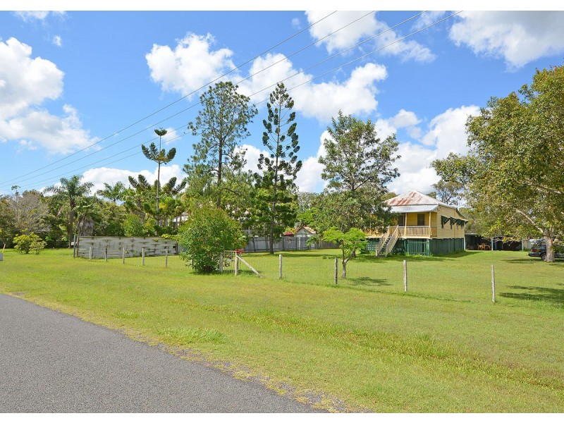 14 George Street, Torbanlea QLD 4662