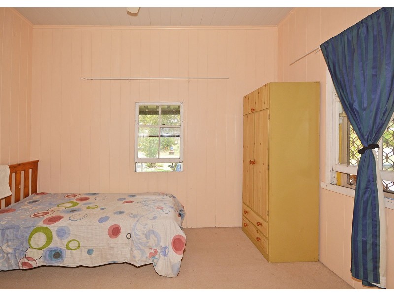 14 George Street, Torbanlea QLD 4662