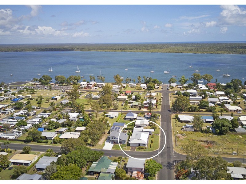 26 Hoffman Street, Burrum Heads QLD 4659