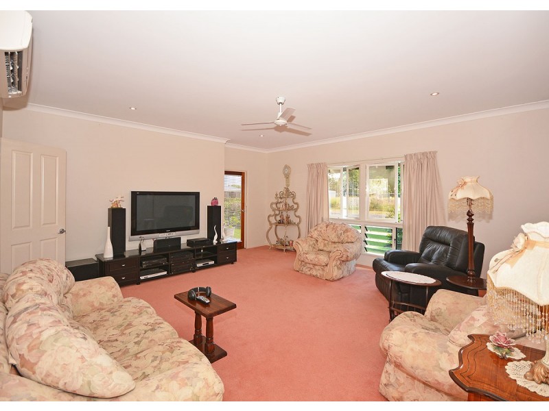 26 Hoffman Street, Burrum Heads QLD 4659