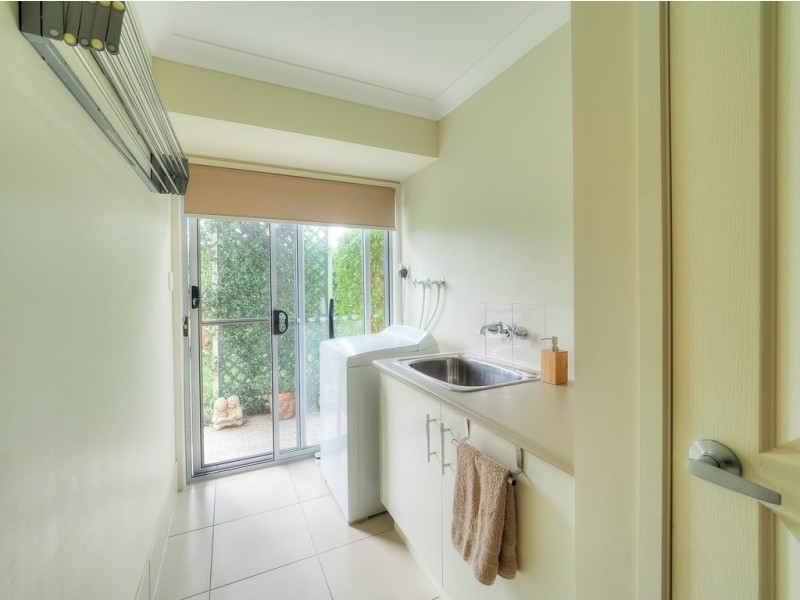 13 Fulmar Court, Burrum Heads QLD 4659