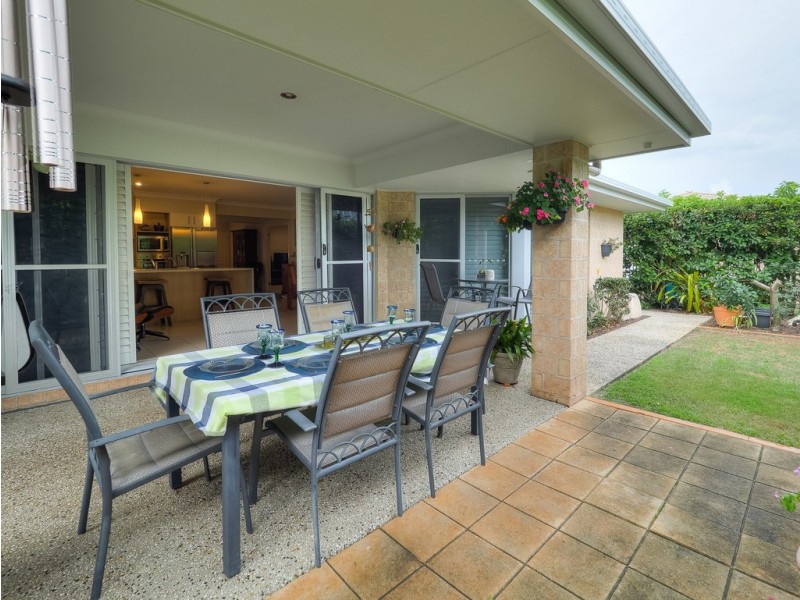 13 Fulmar Court, Burrum Heads QLD 4659
