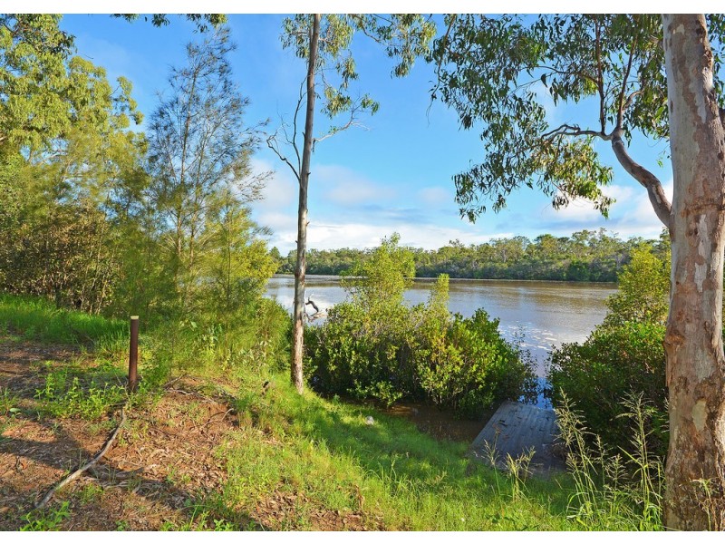 212 Pacific Haven Circuit, Pacific Haven QLD 4659
