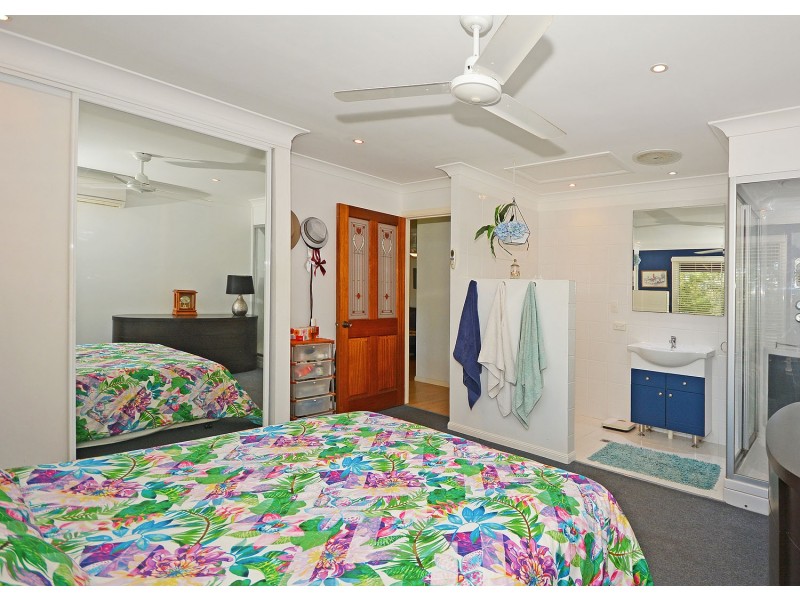 212 Pacific Haven Circuit, Pacific Haven QLD 4659