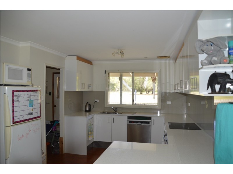 69 Beelbi Creek Road, Beelbi Creek QLD 4659