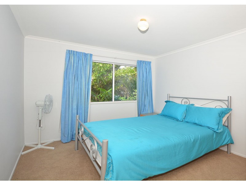 100 Riverview Drive, Burrum Heads QLD 4659