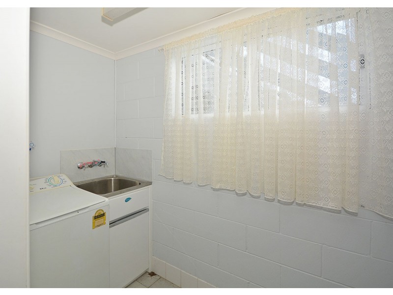 100 Riverview Drive, Burrum Heads QLD 4659