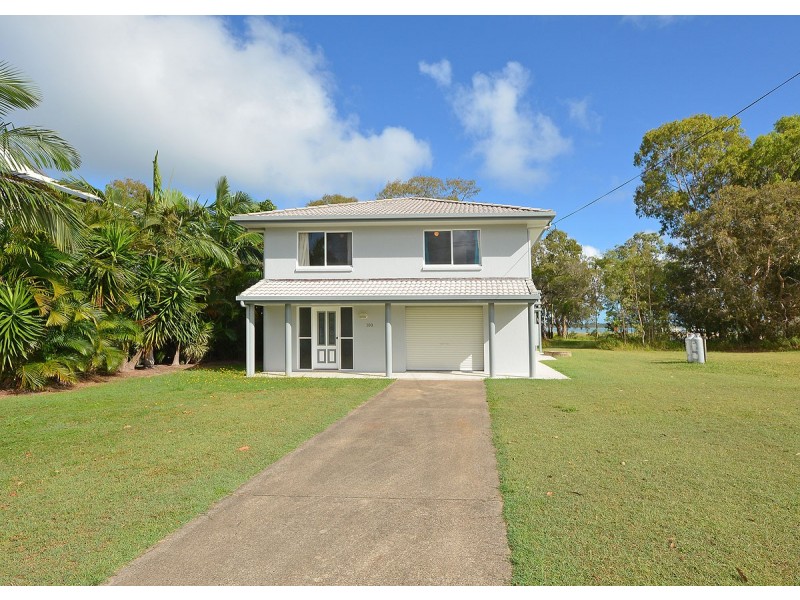 100 Riverview Drive, Burrum Heads QLD 4659